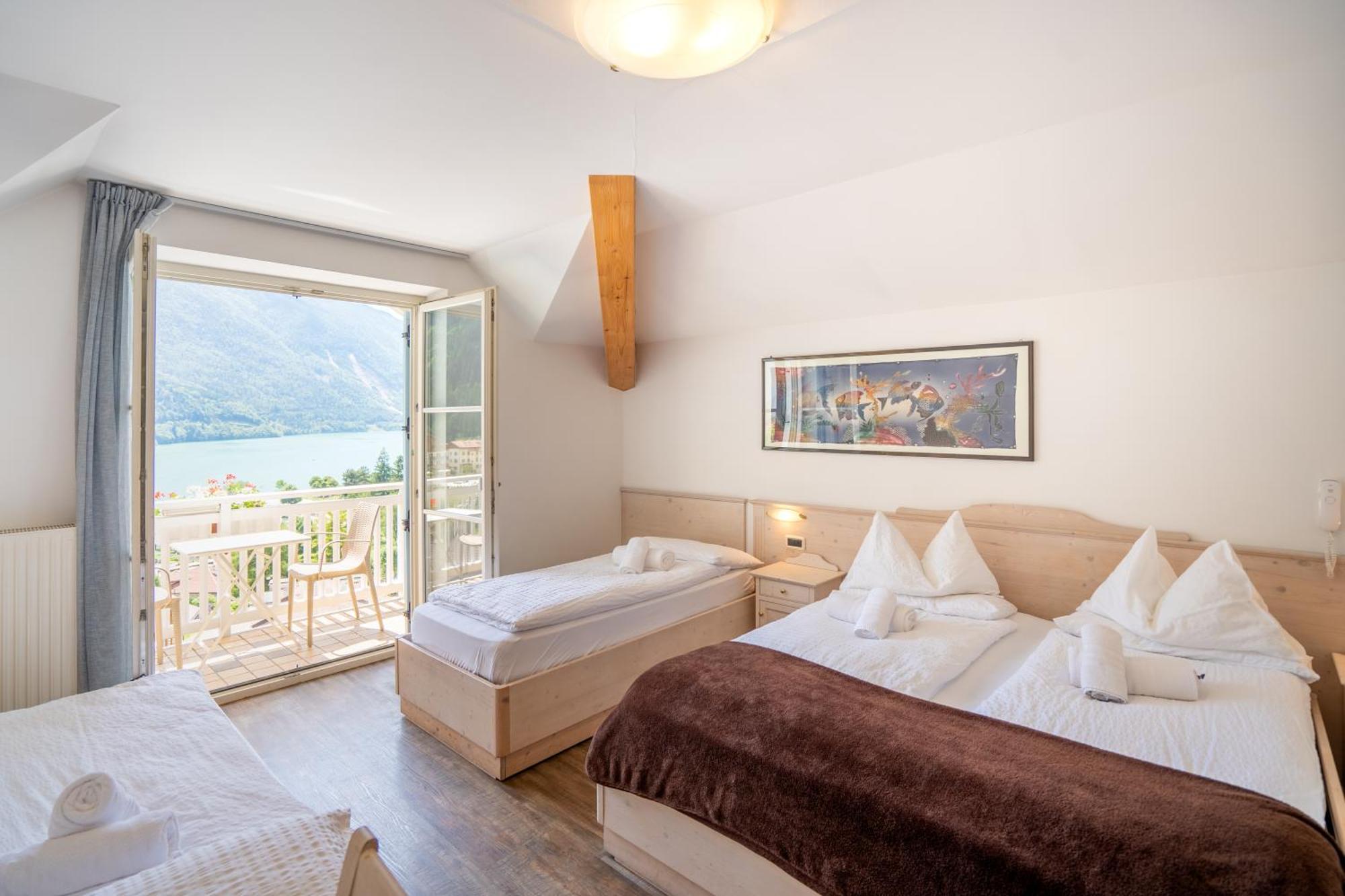 Hotel Europa Molveno Extérieur photo
