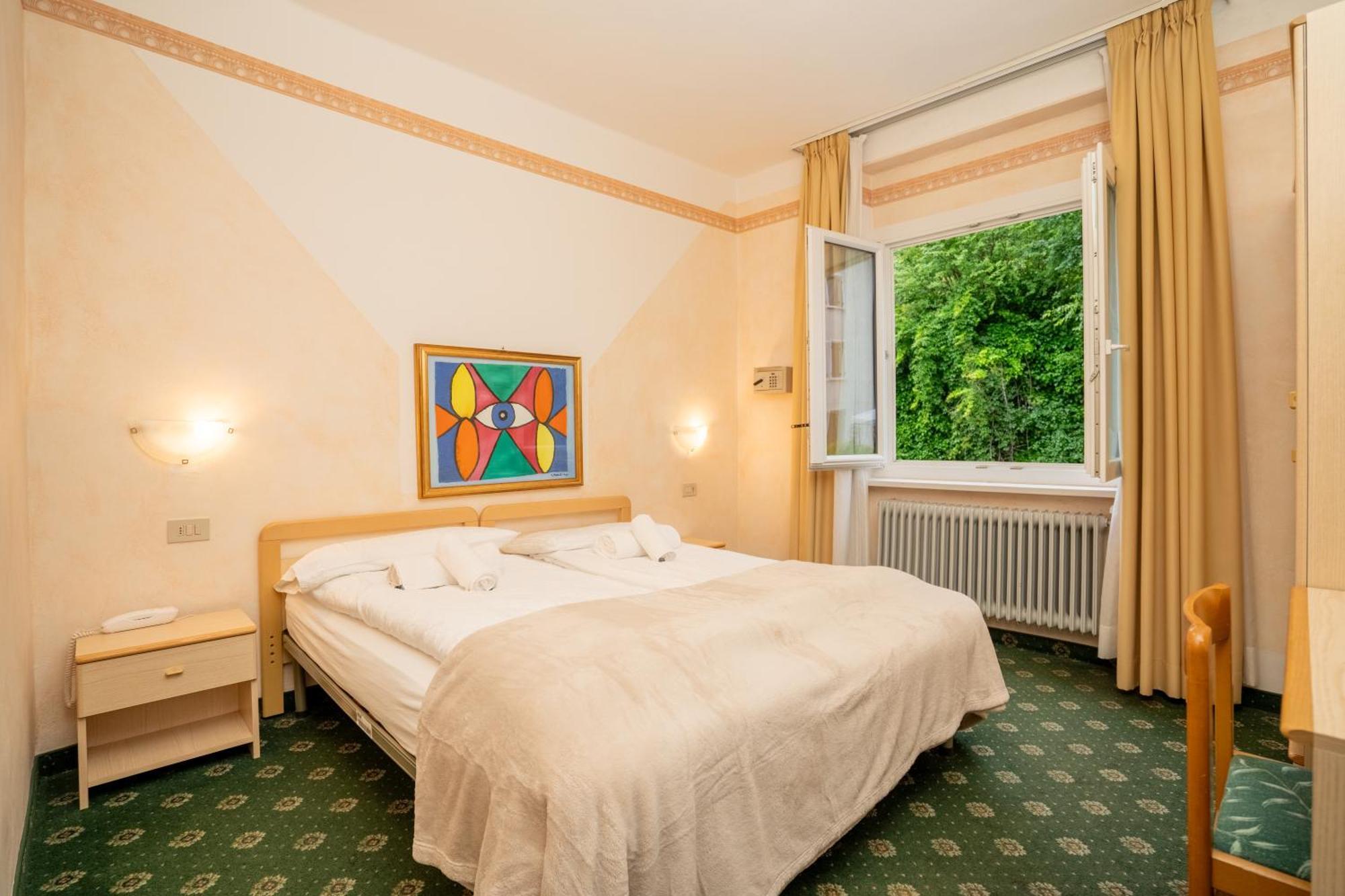 Hotel Europa Molveno Extérieur photo